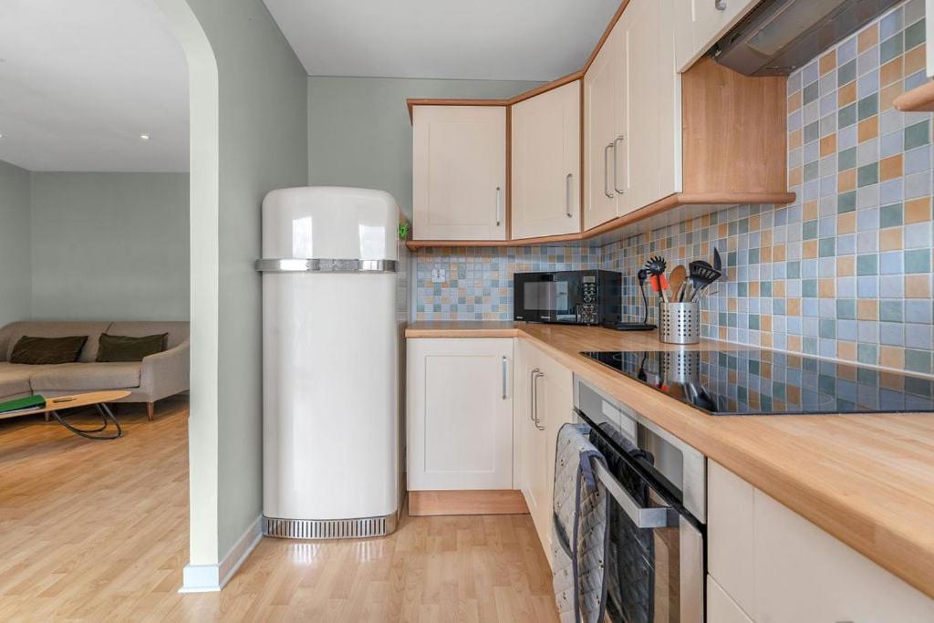 Апартаменти Guestready - Peaceful Retreat In Leith Единбург Екстер'єр фото